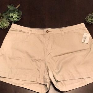 NWT khaki shorts
